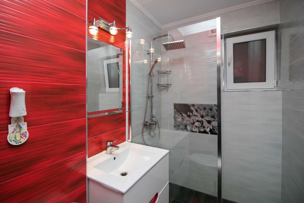 Apartament 2 Camere Boekarest Buitenkant foto